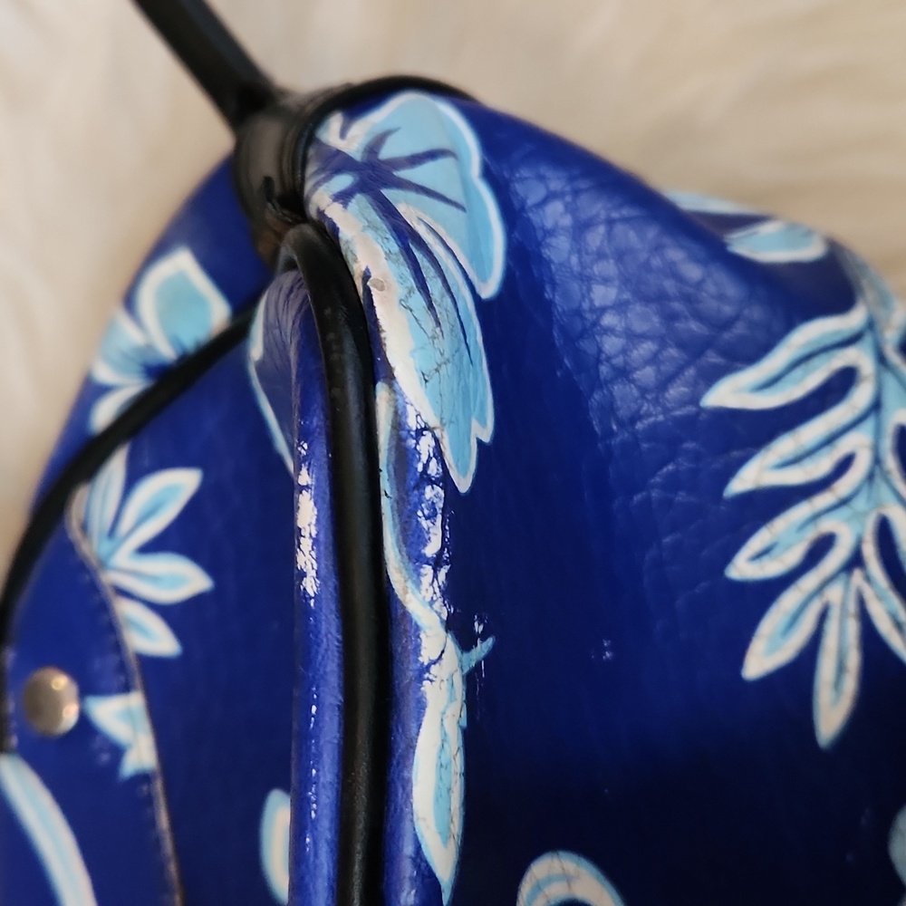 808 Honua Blue Floral Pattern Mini Zipped Handbag - Picture 6 of 7